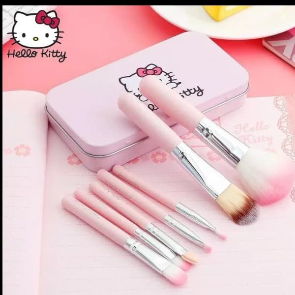 Hello Kitty Brush Set